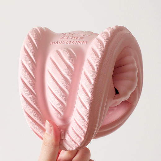 【踩屎感厚底椰子拖鞋】独特气垫设计 享受非一般的Q弹 轻松自在 感受在云端的轻盈 防滑大底设计 商品图1