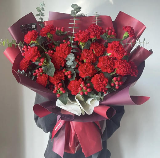 【岁月安好】20朵康乃馨➕火龙珠精品大花束 商品图0