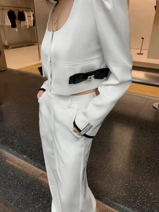 方领蝴蝶结短款薄西装 商品图1