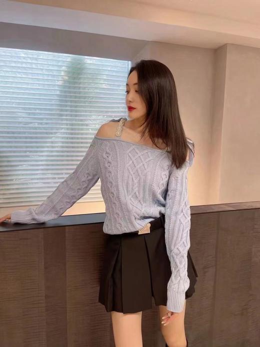 一字肩绞花蝴蝶结上衣 商品图4