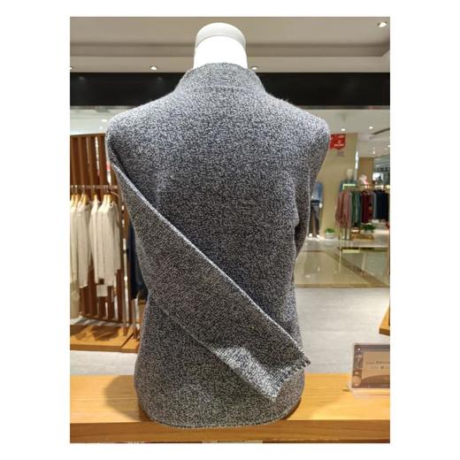 3楼珍贝自带半高领抽条女衫 商品图1