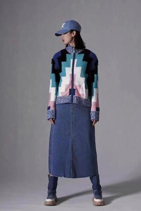 几何拼色立领开衫