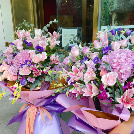 【瑞气鸿福】时尚高端花篮 商品图1