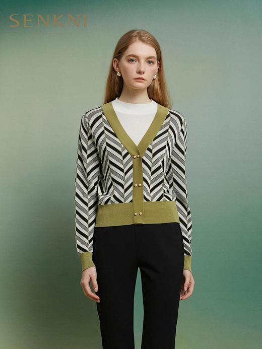 3楼SENKNI服饰针织 商品图0
