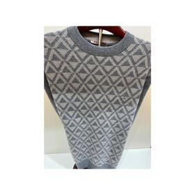 3楼 梦特娇圆领男套衫