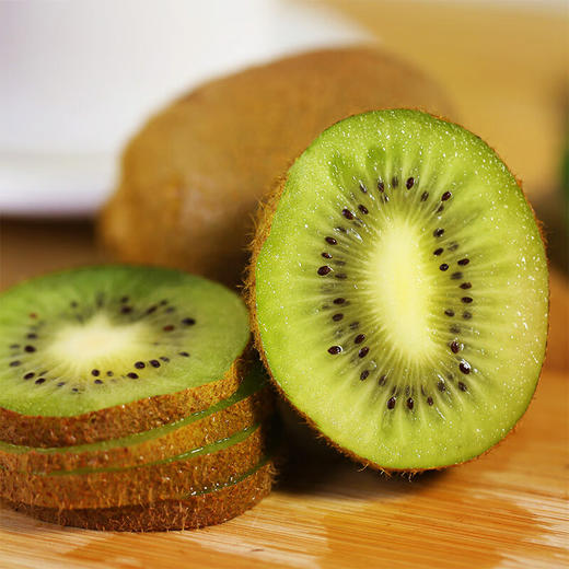 满588元赠品：何弥猕猴桃A一级果家庭装（单果重70-90克）30枚装 净重：4.5-5斤 商品图4