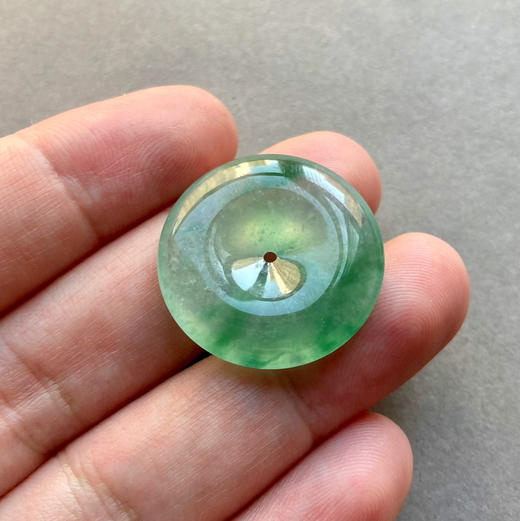 高冰种飘绿花翡翠平安扣 商品图6