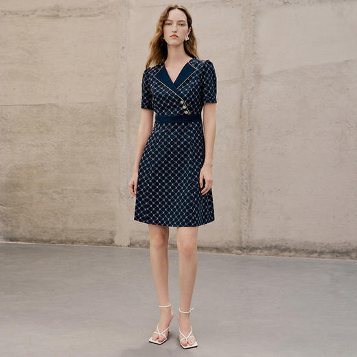 EITIE爱特爱春季新款气质优雅小翻领显瘦连衣裙7307035 商品图1