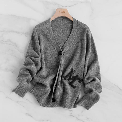 SJJ-羊毛V领长袖针织开衫毛衣 商品图5