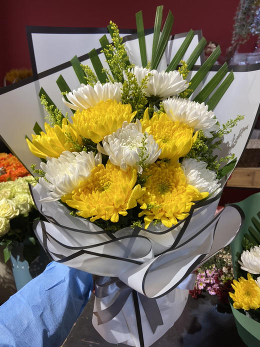 精品悼念花束008款〔11支菊花〕 商品图0