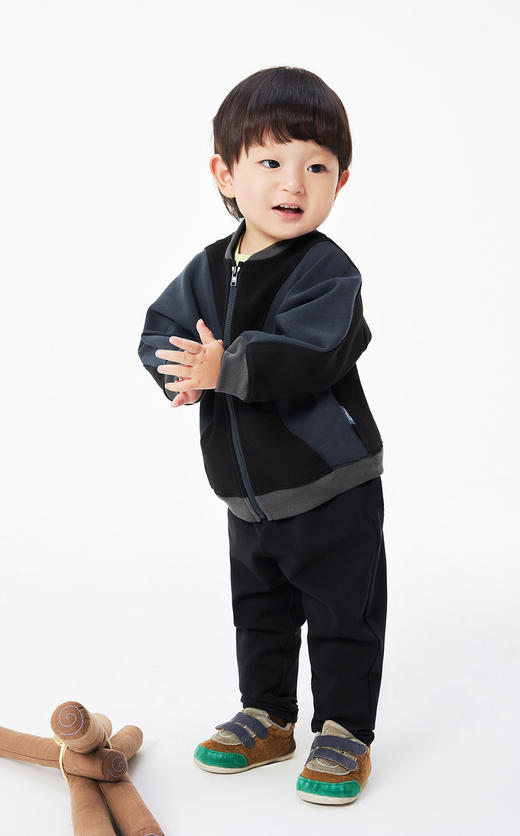 JNBY  23年春款 蓬松柔软开襟卫衣  YN2412150 商品图6