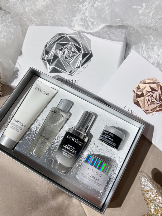 【品牌授权】情人节礼物 生日礼物 纪念日  兰蔻明星修护五件套 小黑瓶精华礼盒 保湿修护 商品图0