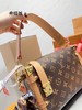 点此购买 LV经典老花单肩软箱子 js 245152 商品缩略图3