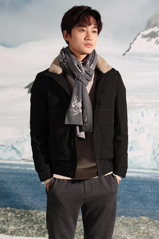 callisto黑色聚酯纤维仿棉感羽绒服 FRFED158T 商品图0