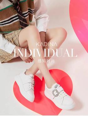 卡迪娜23年春季新款轻便饰扣女鞋平跟深口小白鞋休闲鞋KC232405