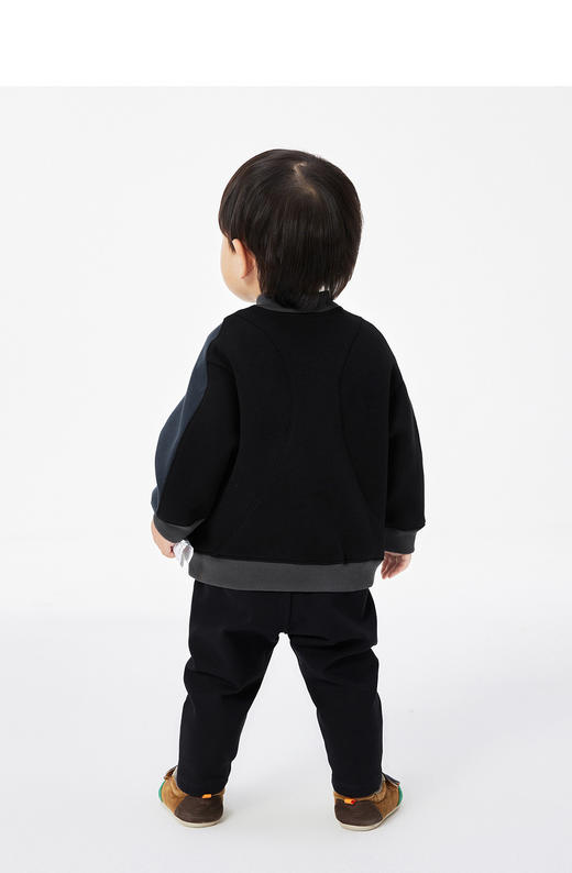 JNBY  23年春款 蓬松柔软开襟卫衣  YN2412150 商品图7