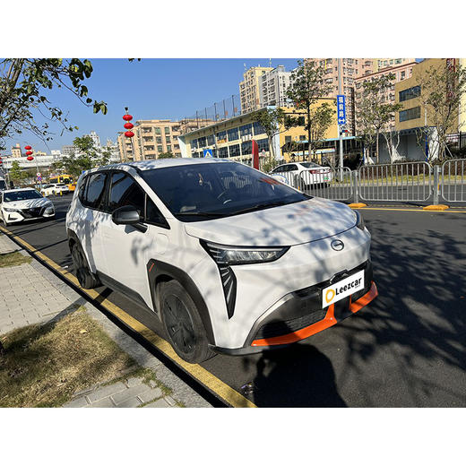 埃安	AION Y 70 畅享活力版【长租-深圳】 商品图2