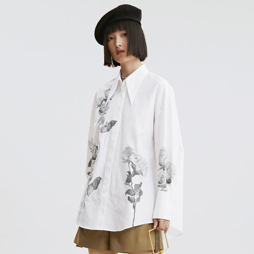 谜底衬衫女23春大廓型玫瑰印花休闲宽松中长款时尚衬衣235MC6019 商品图2