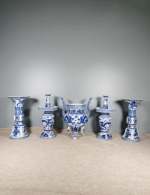 大明宣德年制 青花文龙五供 商品图0