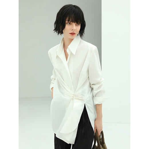 【限时秒杀】COCOBELLA新中式手工盘扣国风翻领衬衫匹马棉通勤白衬衣SR912 商品图3