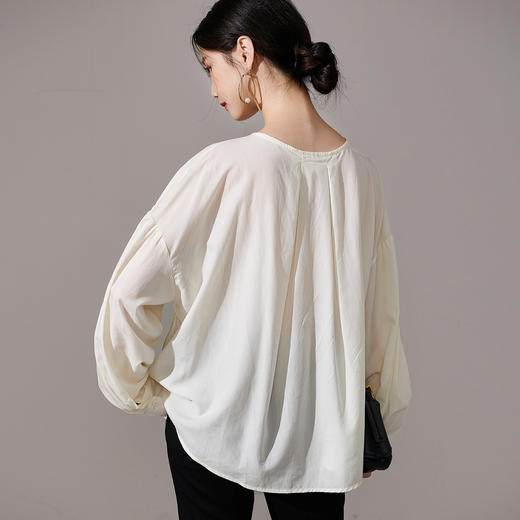 剩S/L/XL 芳外【法调小众设计感衬衫】2025春季新款宽松慵懒女式衬衫 商品图6