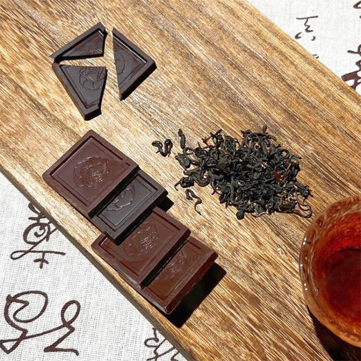 甘滋罗黑巧克力情人节玫瑰巧克力 300g/盒 XHR 商品图5