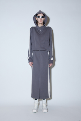 趴条前开叉半裙