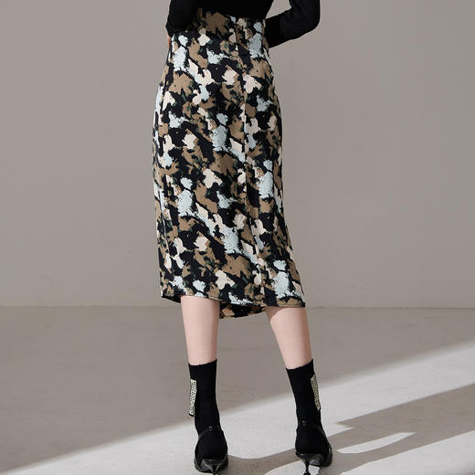 剩S 芳外【涂鸦拼色交叉半裙】2026春季新款立体裁剪交叉半截裙 商品图6