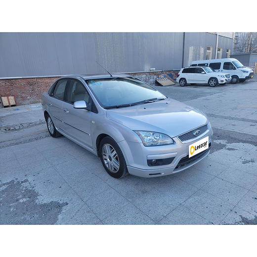 福特	福克斯 三厢 2.0L 自动豪华型【长租-北京】 商品图2