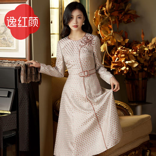逸红颜 #明月优选  新春衣橱#2025复古穿搭「荷珊」  中式轻礼服感连衣裙 ,提花面料,里外娇嫩 商品图5