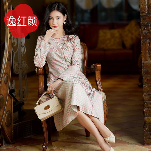 逸红颜 #明月优选  新春衣橱#2025复古穿搭「荷珊」  中式轻礼服感连衣裙 ,提花面料,里外娇嫩 商品图9