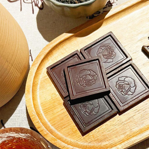 甘滋罗黑巧克力情人节玫瑰巧克力 300g/盒 XHR 商品图6