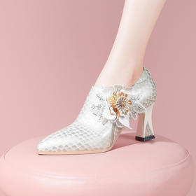优雅个性，蛇纹漆皮亮面真皮高跟花朵单鞋YSML-A009-H779