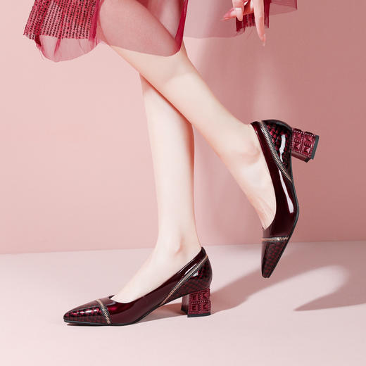 舒适百搭，漆皮亮面低跟小皮鞋YSML-A036-K479 商品图2