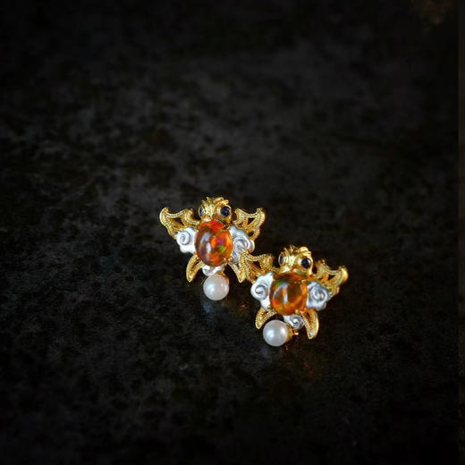 龢盒原创 18k金镶天然火欧珀风筝耳钉 商品图3