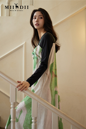 重重叠叠，连绵不绝的绿色。