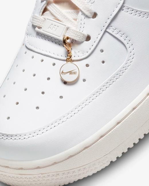 好折￥880！Nike Air Force 1 '07 LX 女士MAMA小吊坠 商品图3