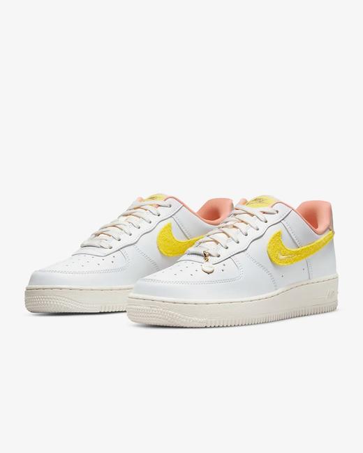 好折￥880！Nike Air Force 1 '07 LX 女士MAMA小吊坠 商品图0