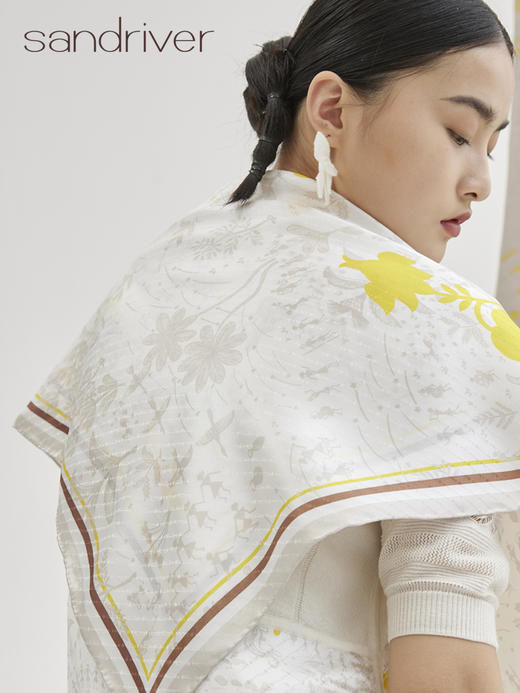 真丝印花方巾 SJS94P105W 商品图2