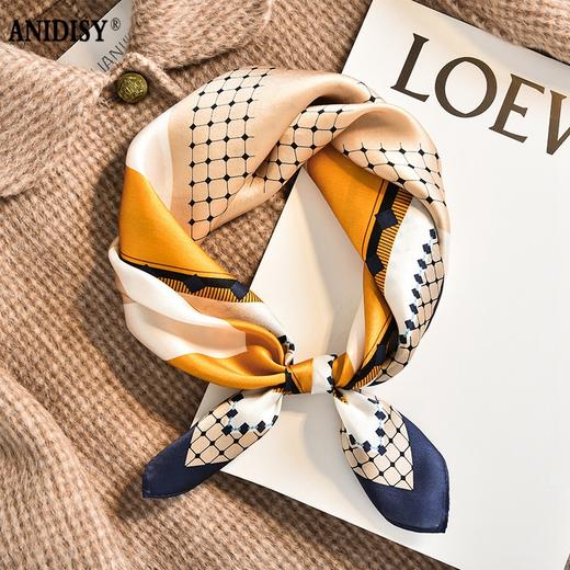 53*53CM真丝 新品印花缎面真丝方巾 商品图3