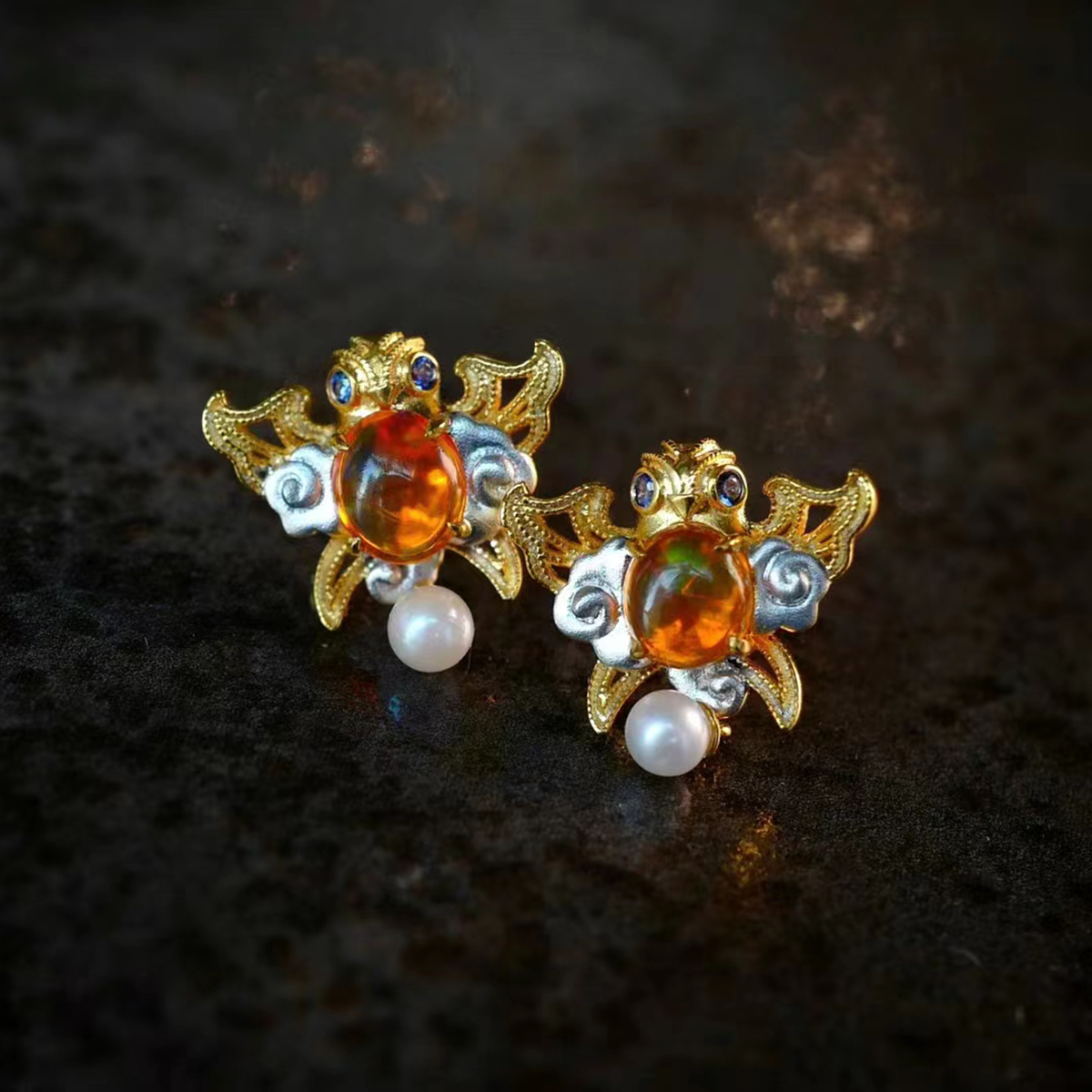 龢盒原创 18k金镶天然火欧珀风筝耳钉