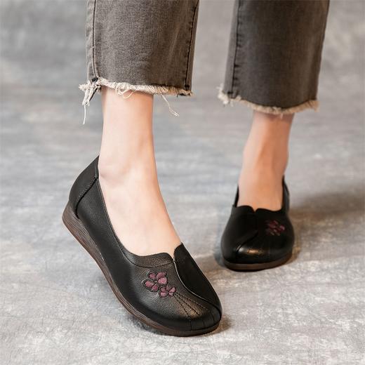 MLD-6608春季新款绣花牛筋底套脚休闲舒适浅口妈妈单鞋软底奶奶鞋 商品图6