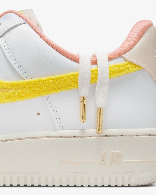 好折￥880！Nike Air Force 1 '07 LX 女士MAMA小吊坠 商品图1