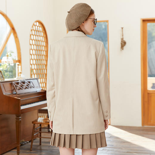famecoco范可儿休闲西装女外套春季宽松小众设计感小西服FAB1AW013 商品图2