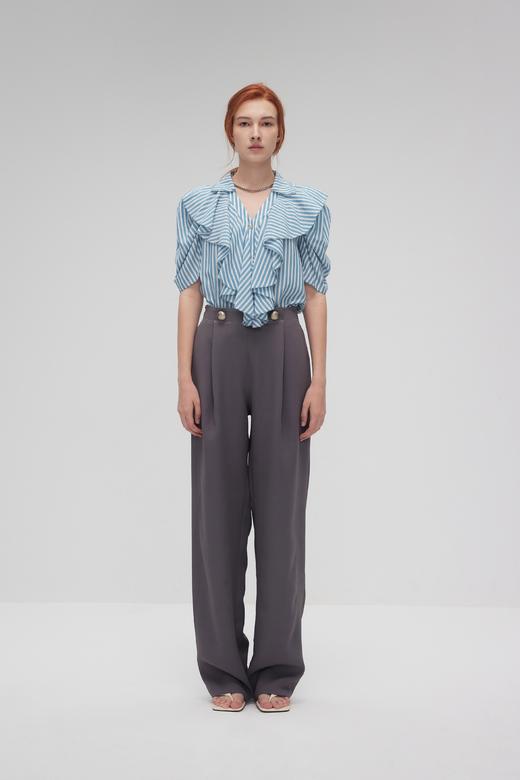 荷叶领泡泡袖衬衫 商品图0