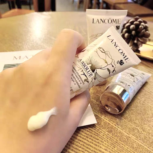 法国兰蔻菁纯臻颜润白护手霜30ml小样滋润补水防晒SPF15 商品图1