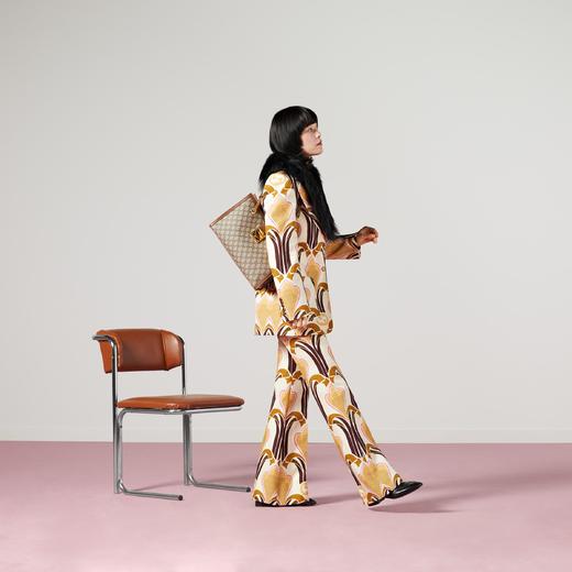 GUCCI Padlock系列 女士中号GG肩背包 479197 乌木色GG Supreme帆布+棕色皮革 商品图6