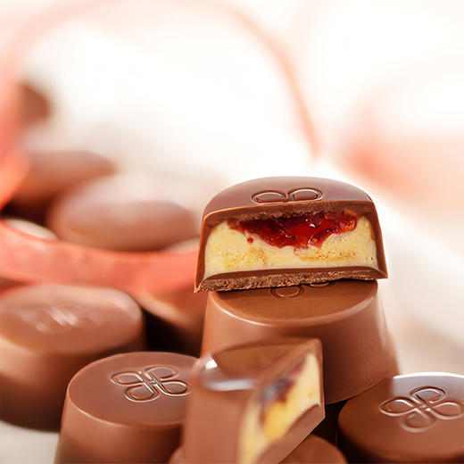 【云优选】七夕好物 | Patchi芭驰迪拜进口草莓酱酸奶酪夹心巧克力情人节礼物礼盒150g 商品图2