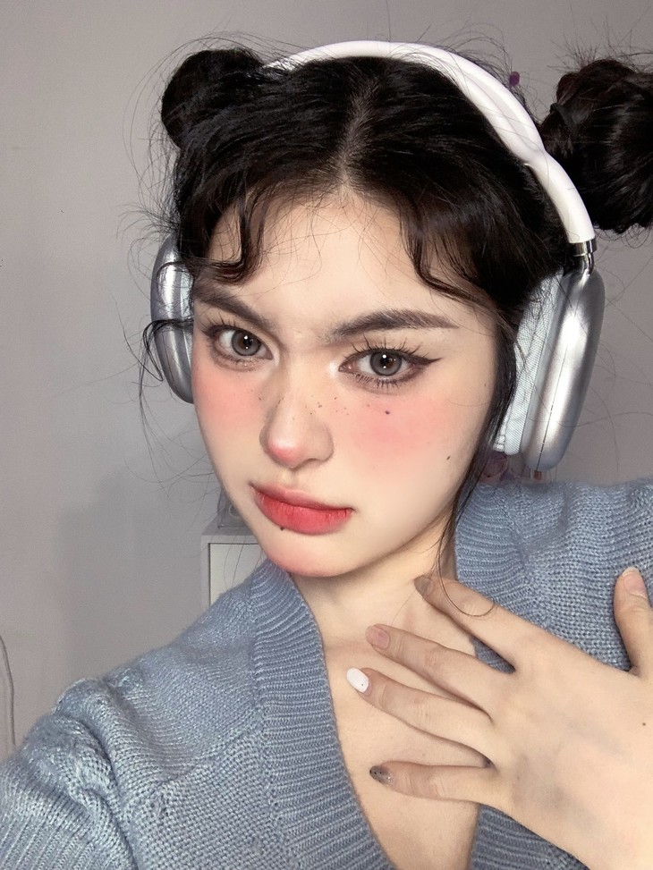 Onechu美瞳 年抛隐形眼镜 泪光银闪14.2mm 1副/2片-VVCON美瞳商城14