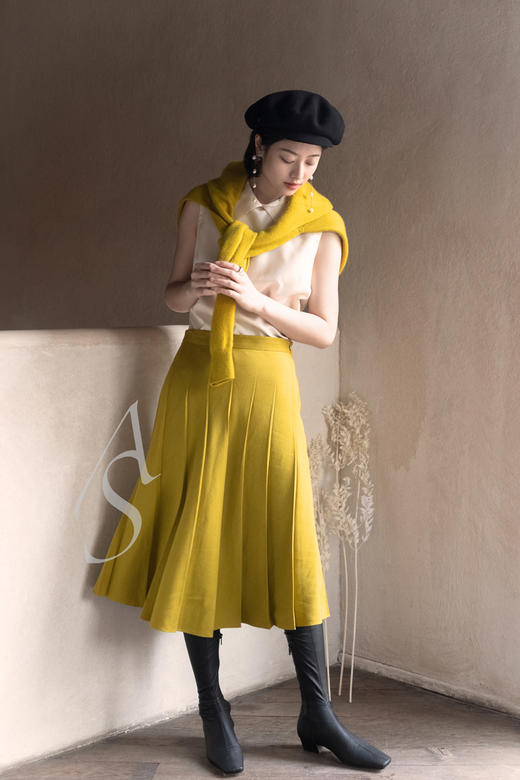 By Far 棕木色绒面/黑色雾面COLETTE弹性小羊皮长靴 商品图11